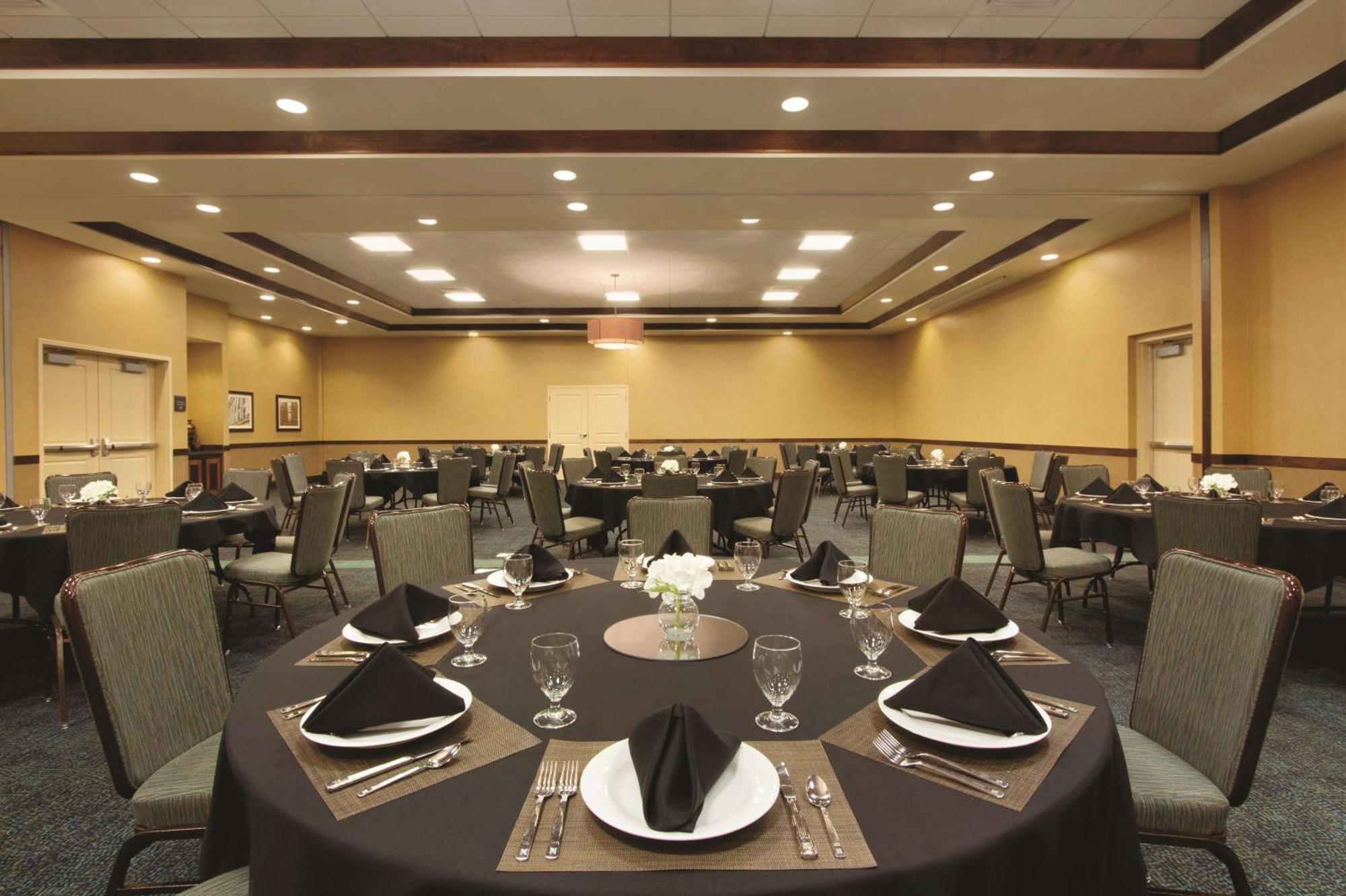 Hilton Garden Inn Oklahoma City/Bricktown Exteriör bild